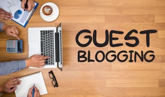 Guest Blogging is one way to earn money by writing articles in Pakistan